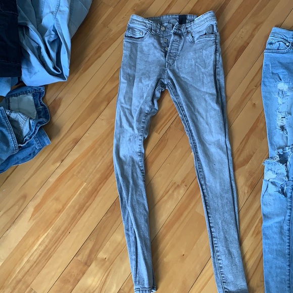 4 pairs of jeans - Picture 2 of 5